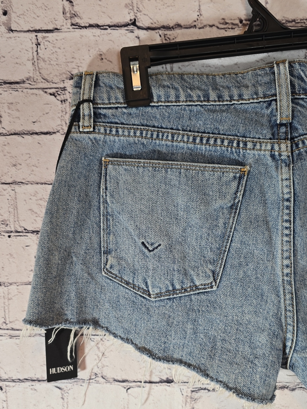 Hudson Jeans 'Kenzie' Cut Off Denim Shorts with Black Studded Front Size 28 NWOT - Picture 12 of 13